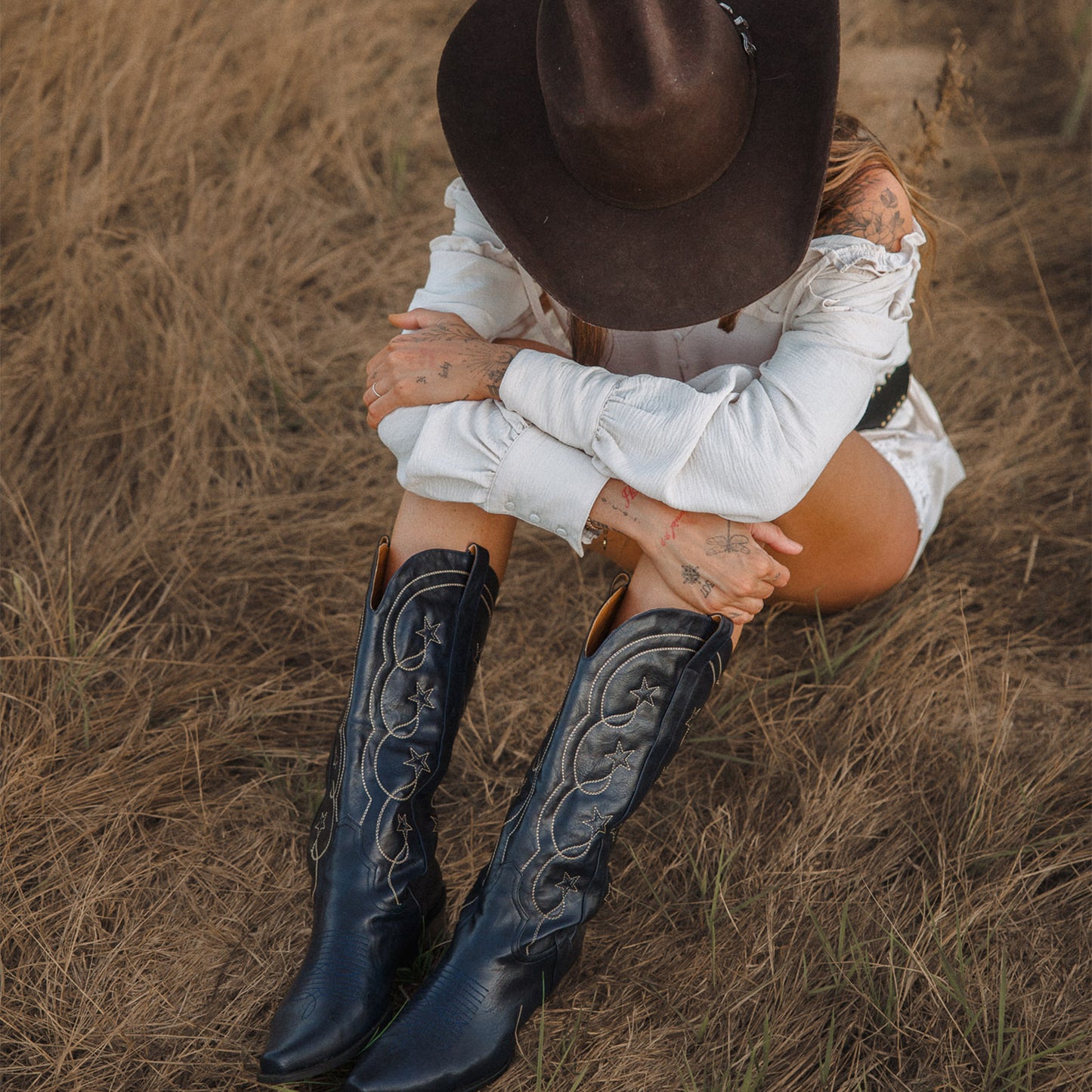 The Dakota - Dark Blue