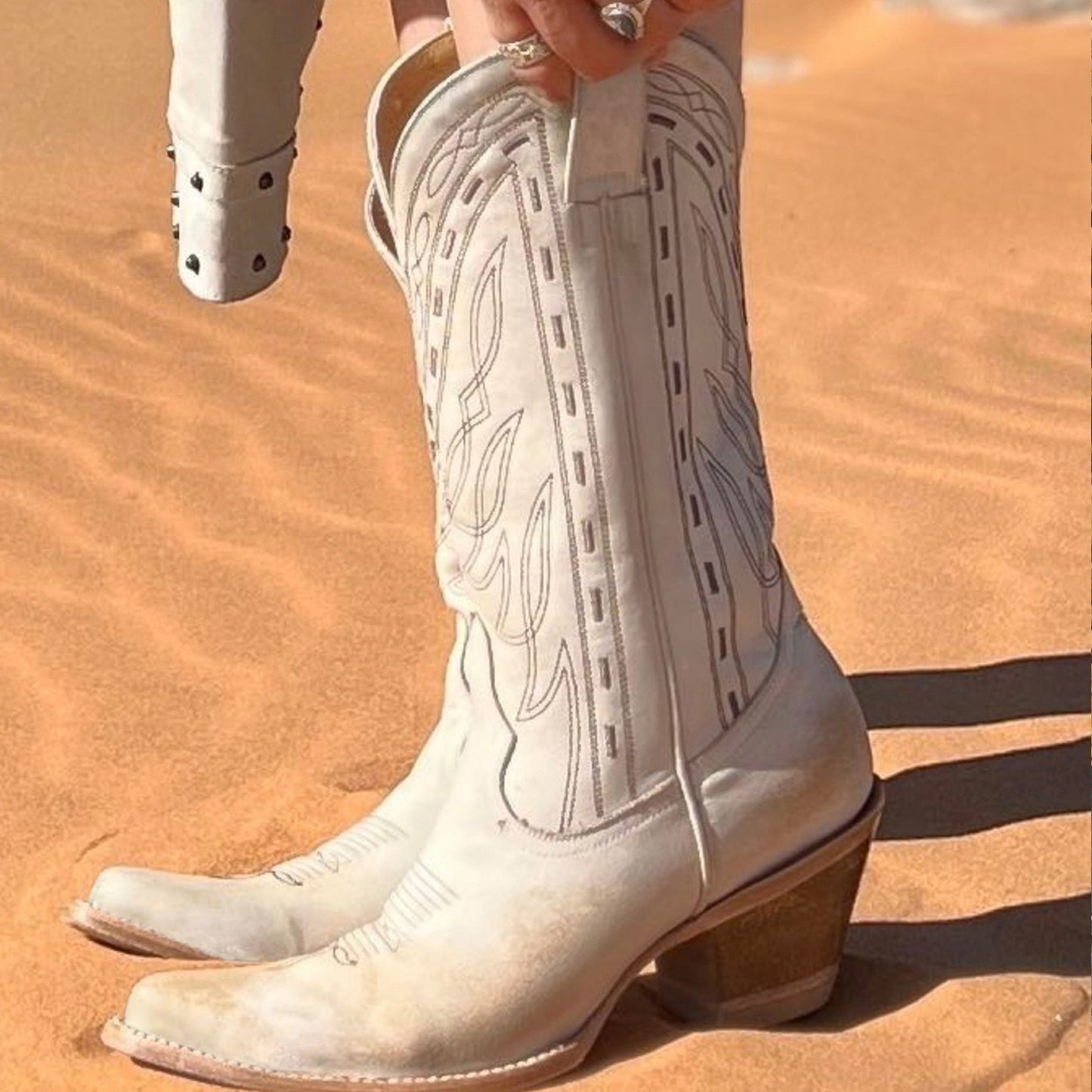 Ivory Pointed-Toe Western Embroidery Mid Calf Cowgirl Boots