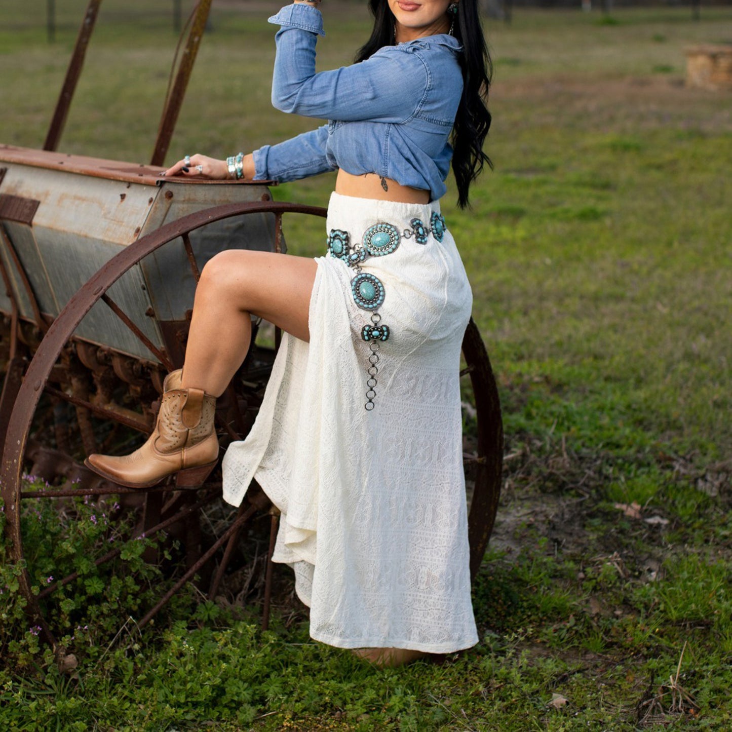 Tan Round-Toe Embroidery Studded Ankle Cowgirl Boots