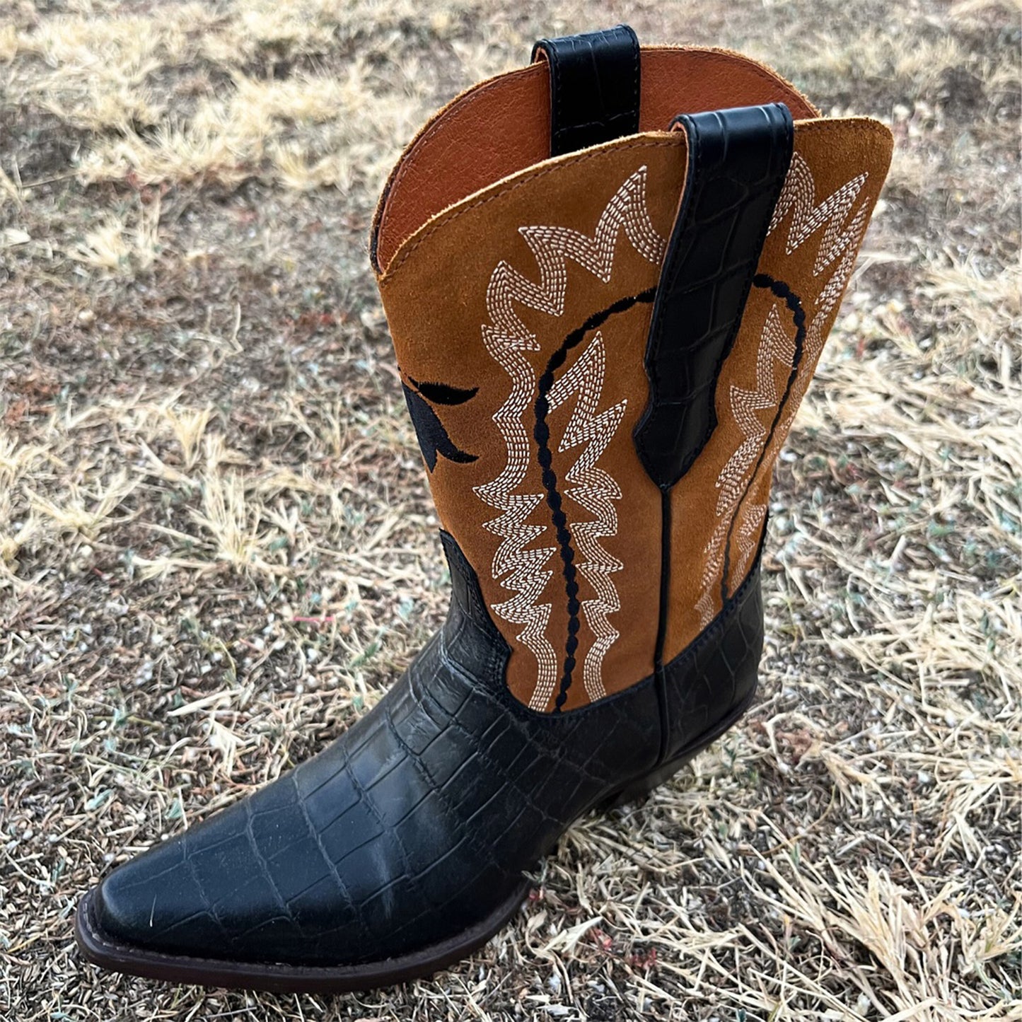 Contrast Tan And Black Snip-Toe Embroidery Mid Calf Cowgirl Boots