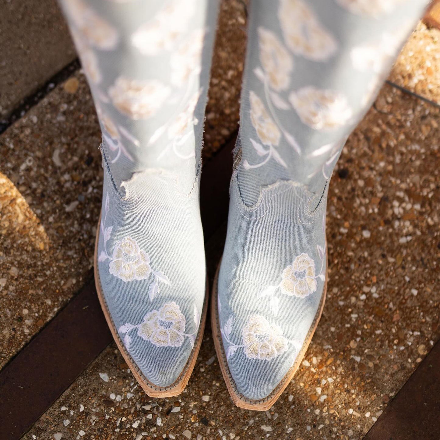 Light Blue Denm Pointed-Toe Floral Embroidery Full-Zip Knee High Cowgirl Boots