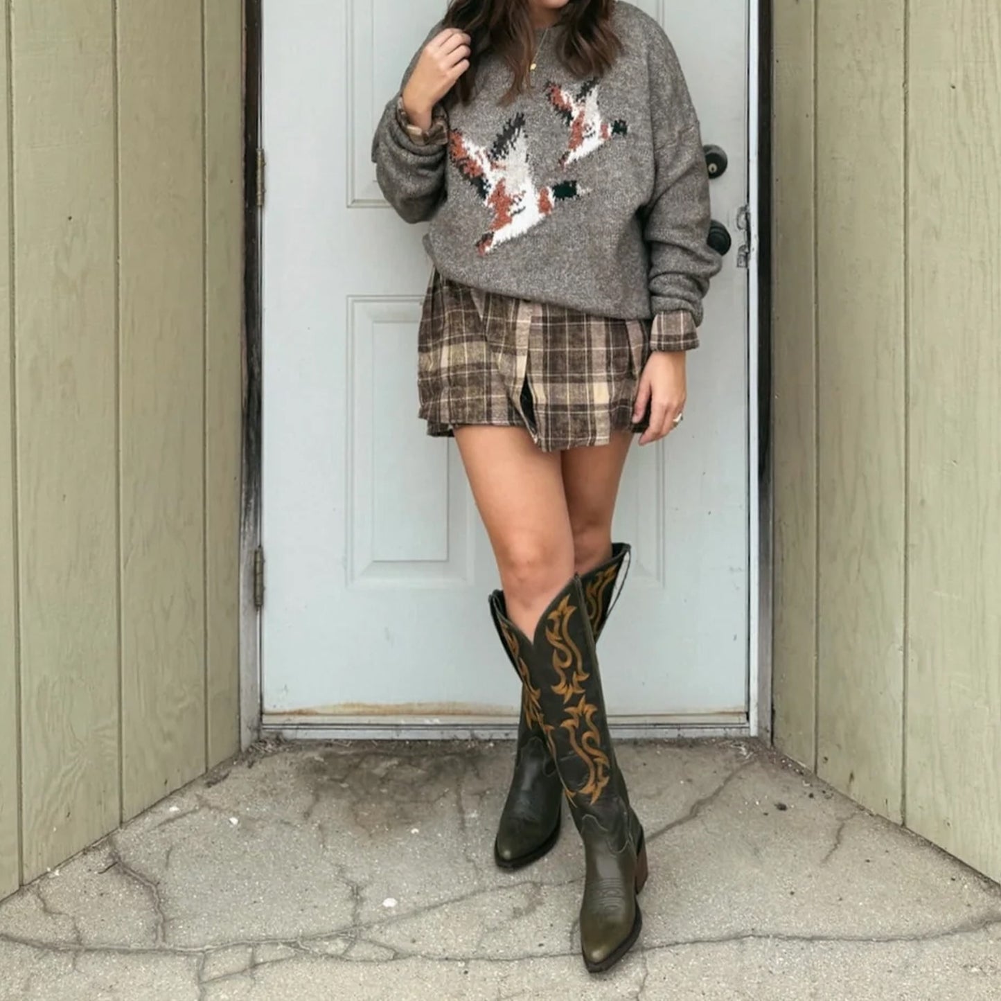 Olive Green Pointed-Toe Embroidery Full-Zip Knee High Cowgirl Boots
