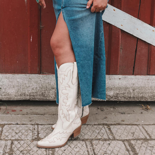 Ivory Snip-Toe Chic Embroidery Half-Zip Knee High Cowgirl Boots