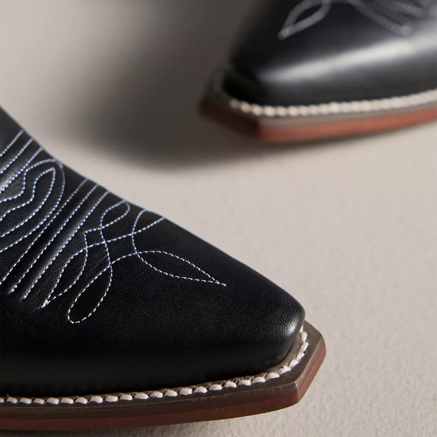 Black Snip-Toe Flower Embroidery Ankle Cowgirl Boots