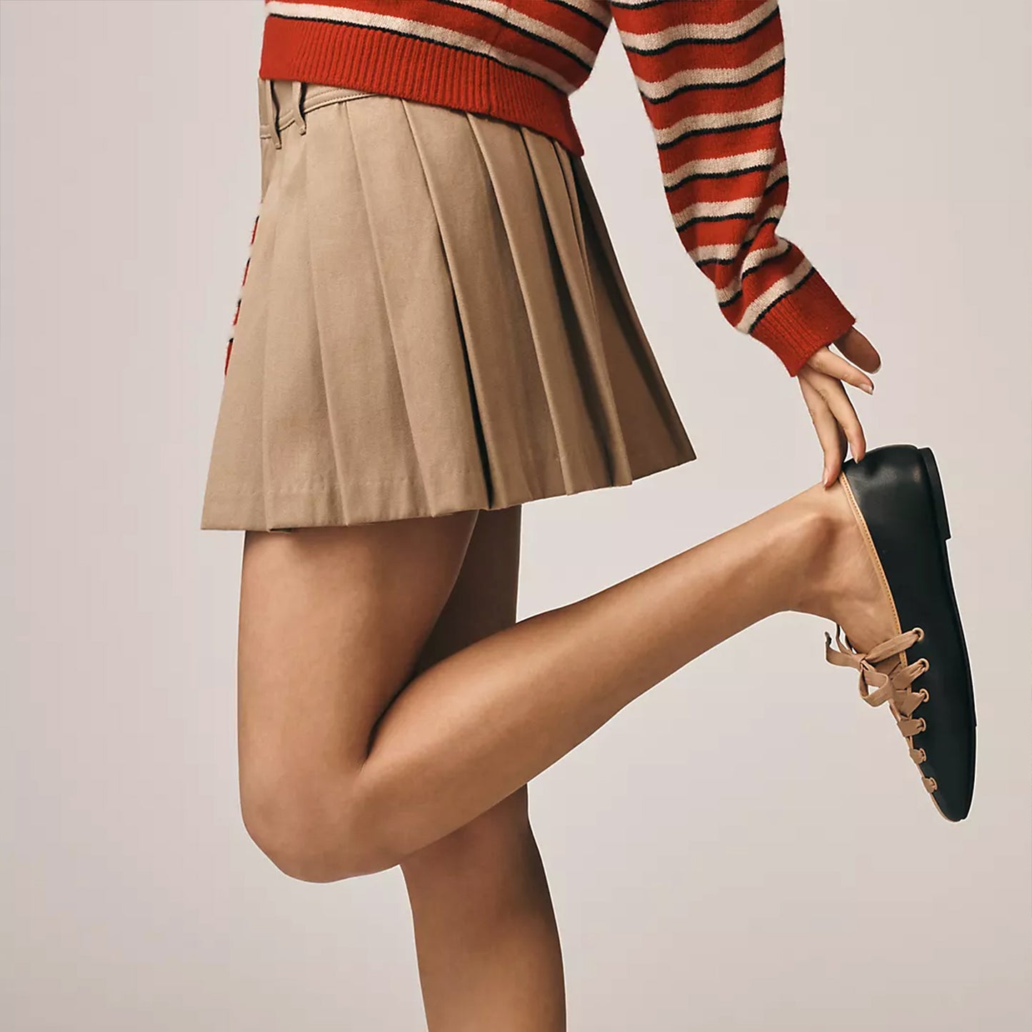 Black Round-Toe Brown Lace-Up Ballet Flats