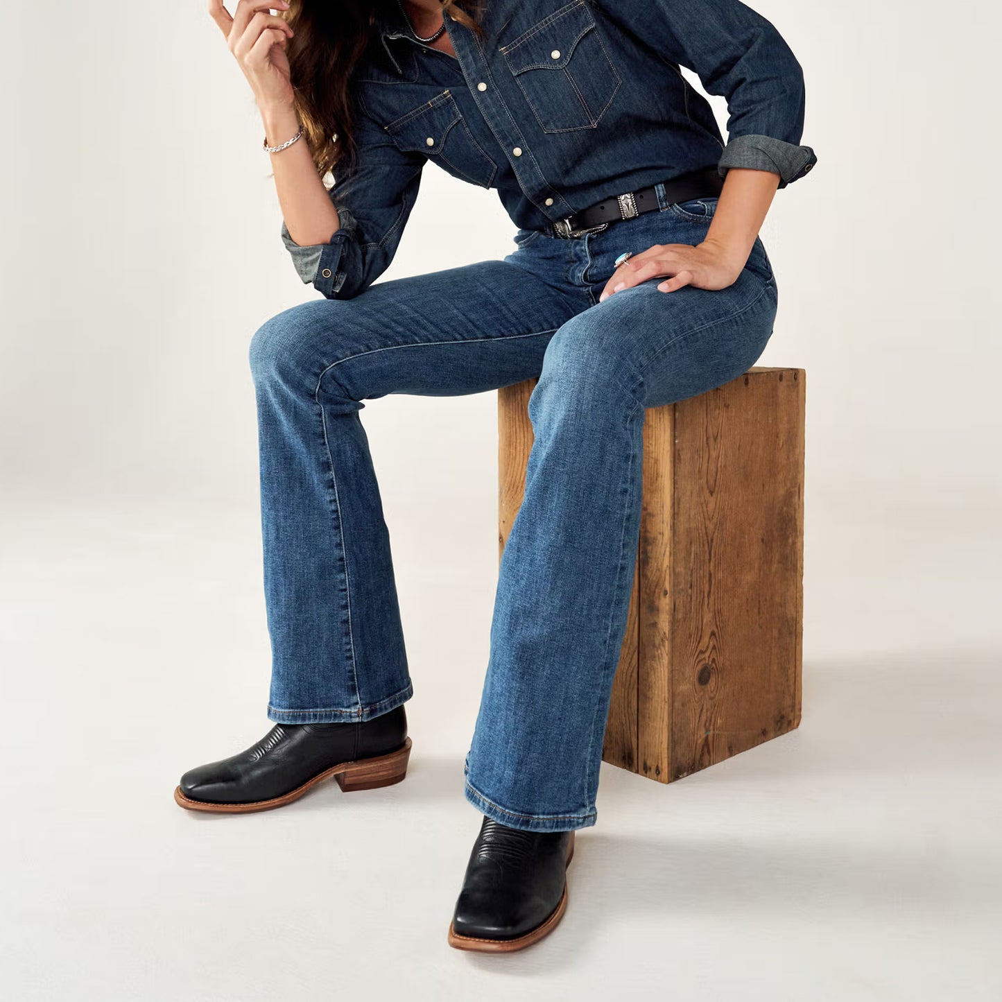 Black Square-Toe Western Embroidery Mid Calf Cowgirl Boots