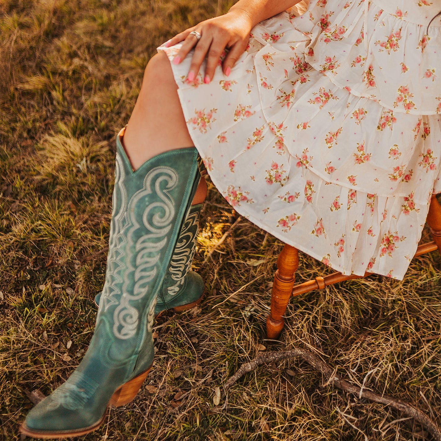Turquoise Almond-Toe Curled Embroidery Full-Zip Knee High Cowgirl Boots