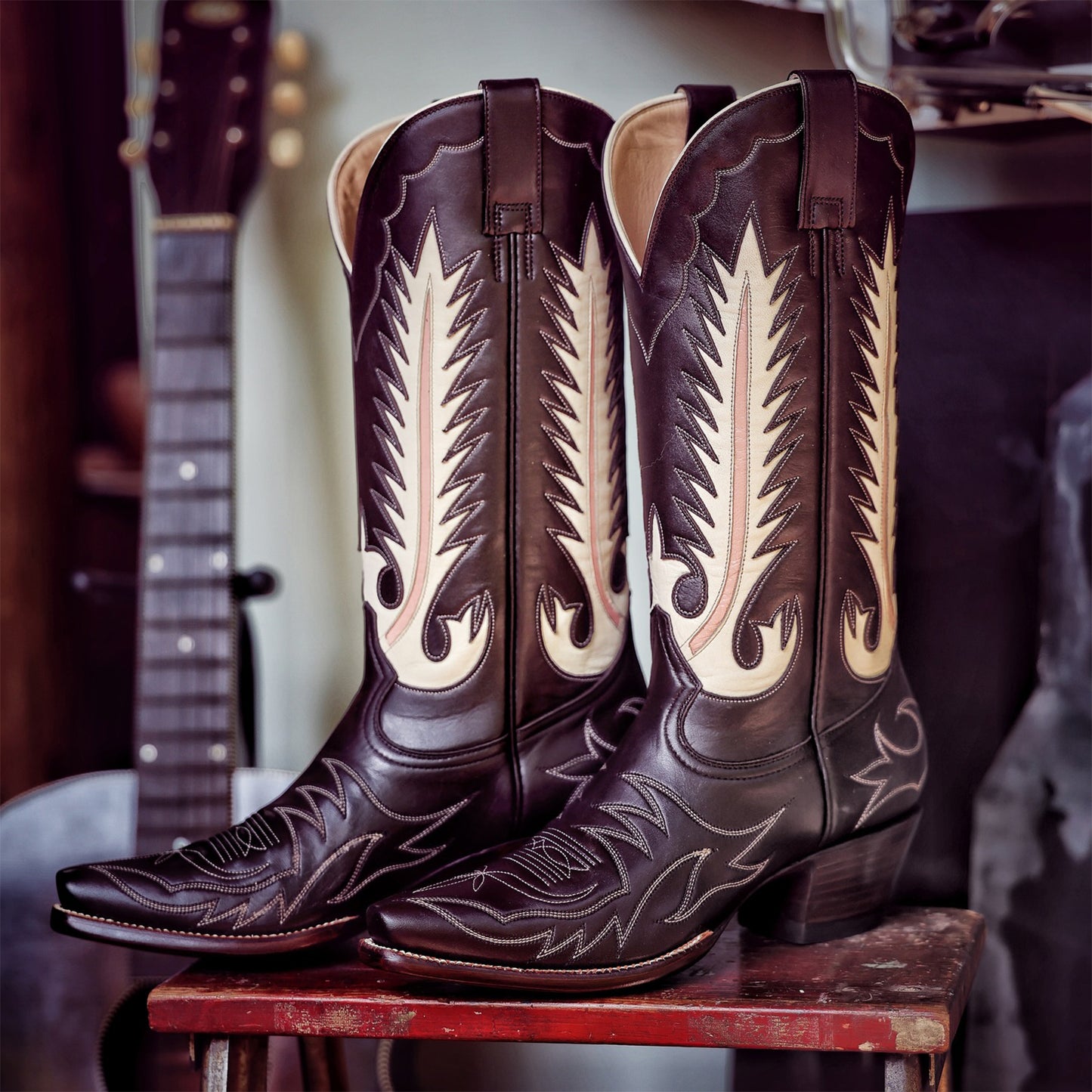Black Snip-Toe Embroidery And Inlay Mid Calf Cowgirl Boots