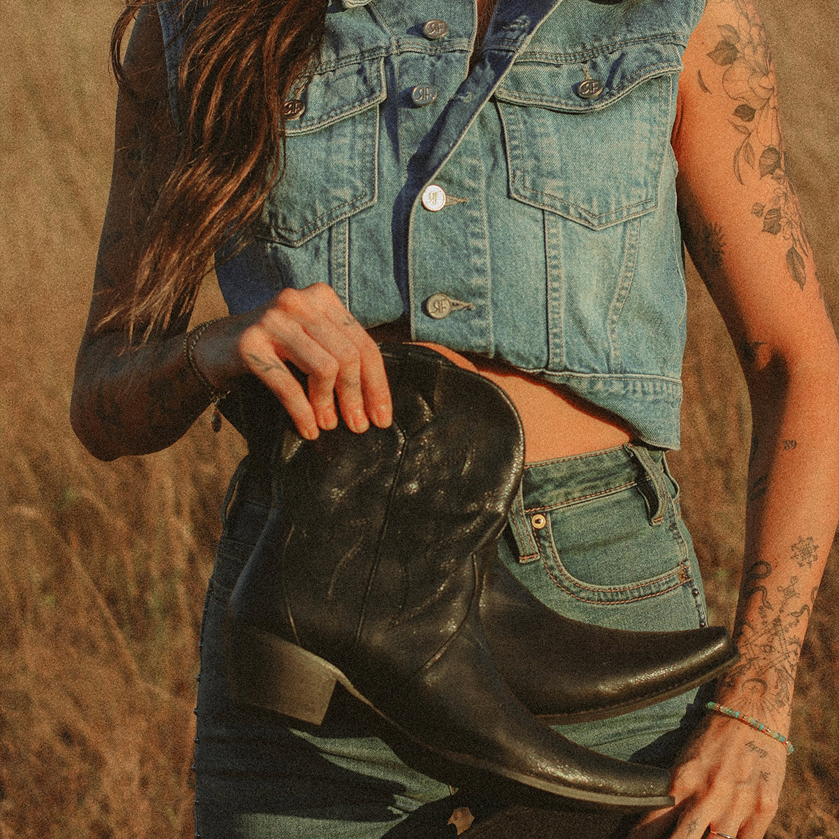 The Riley - Black