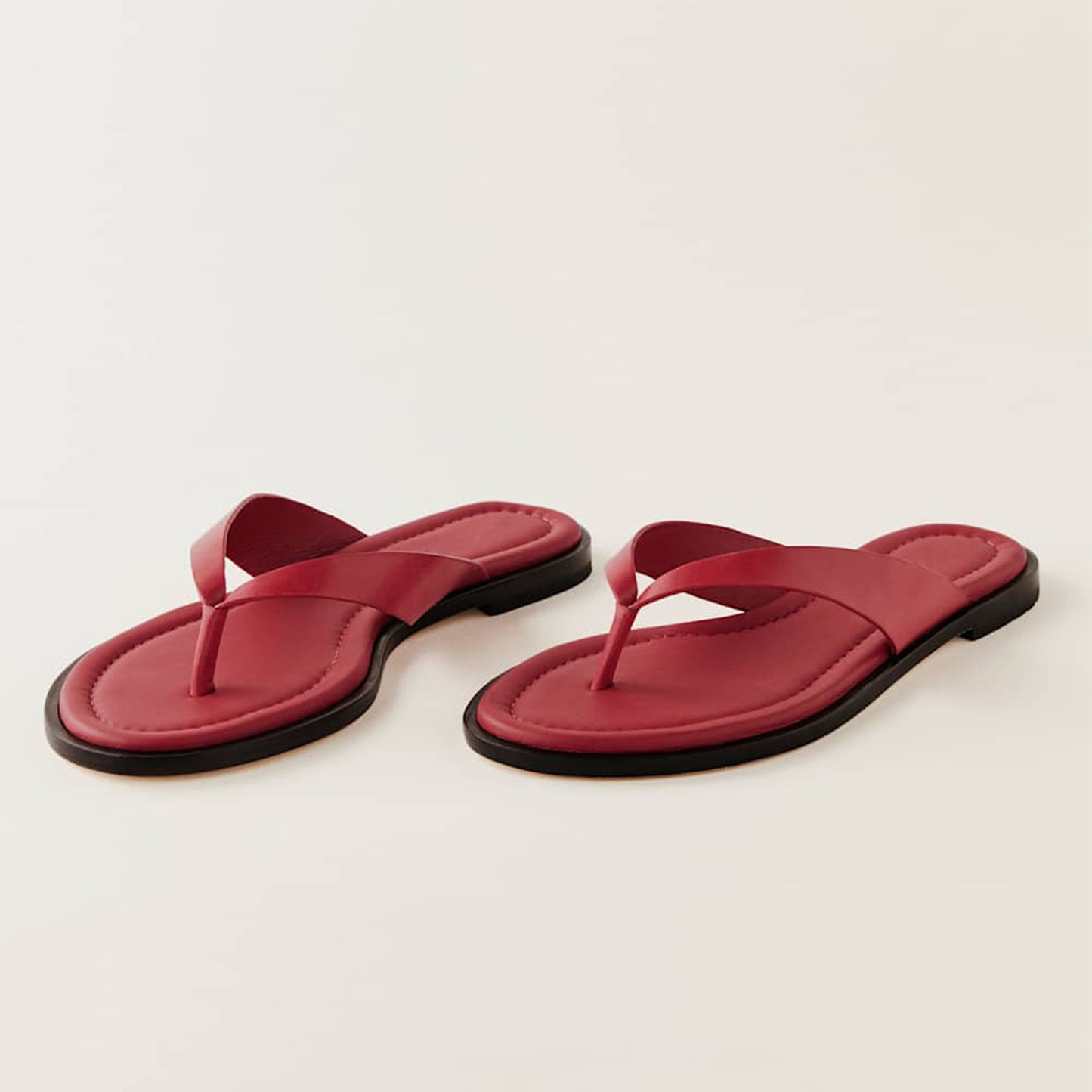 Red Round-Toe Flip-Flop Slip-On Sandals Flats