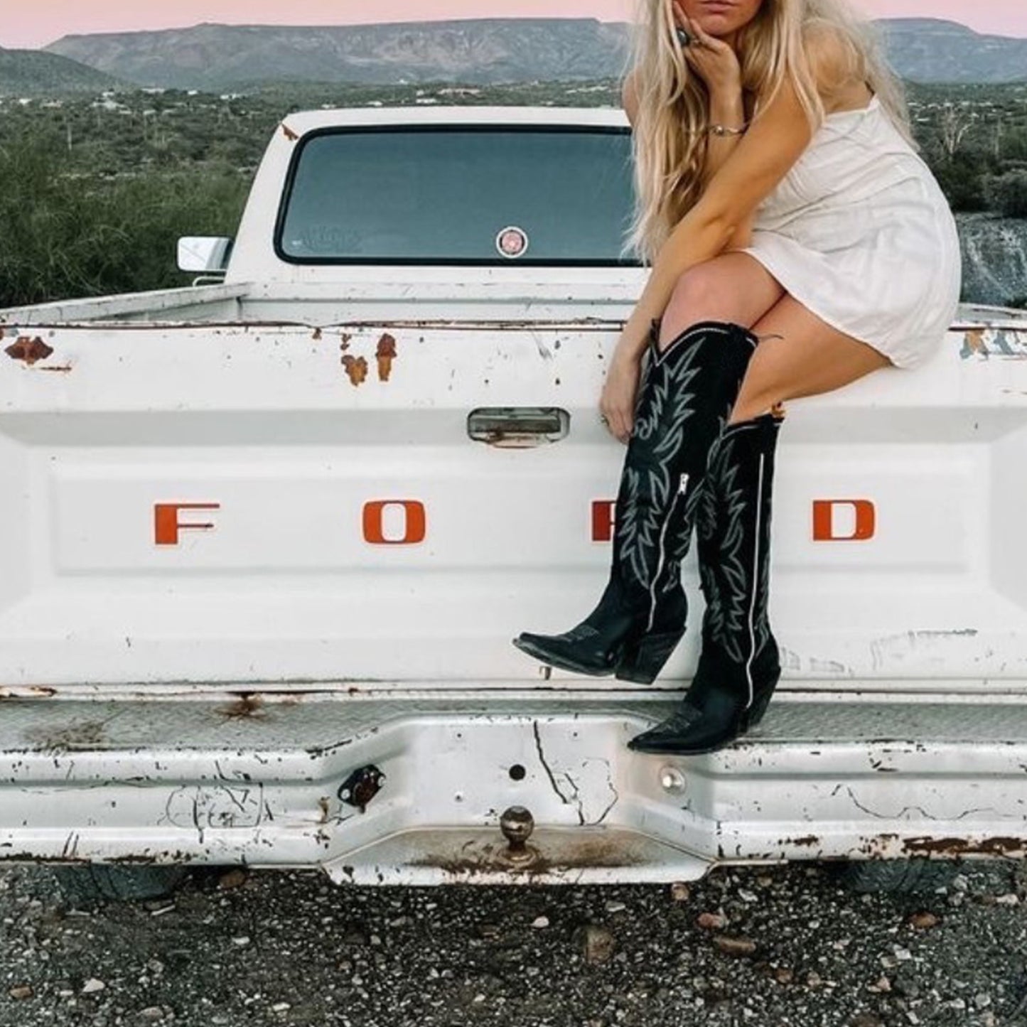 Dark Green Pointed-Toe Half-Zip Embroidery Knee High Cowgirl Boots