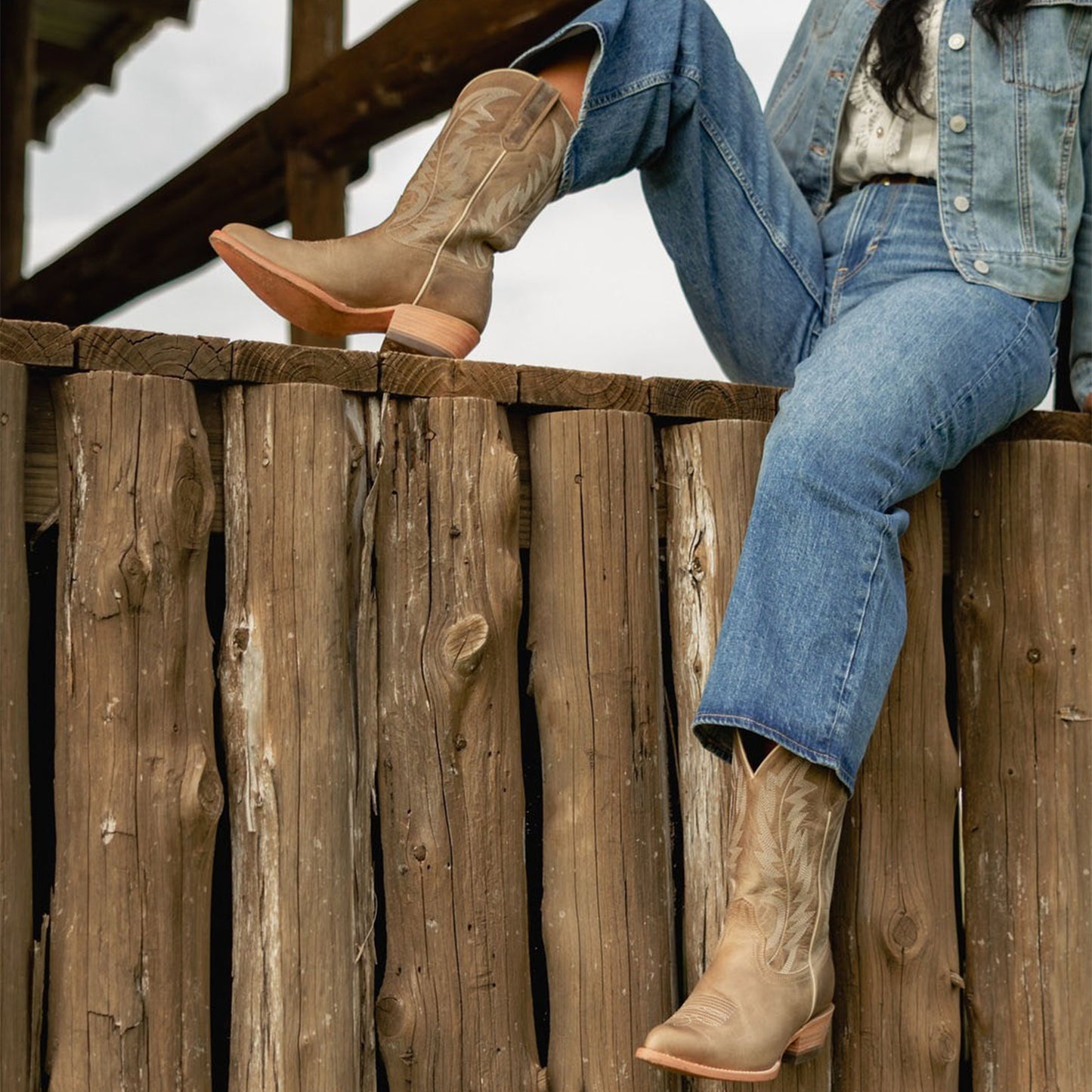 Taupe Snip-Toe Classic Embroidery Simple Mid Calf Cowgirl Boots