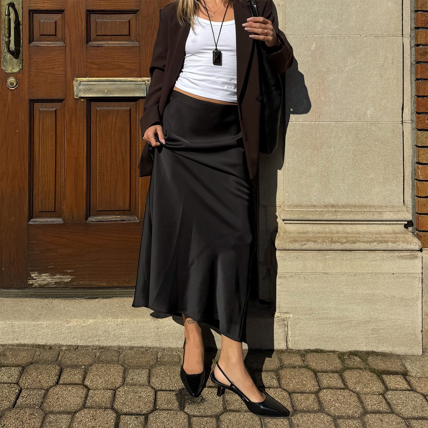 Black Pointed-Toe Classic Slip-On Slingback Kitten Heels