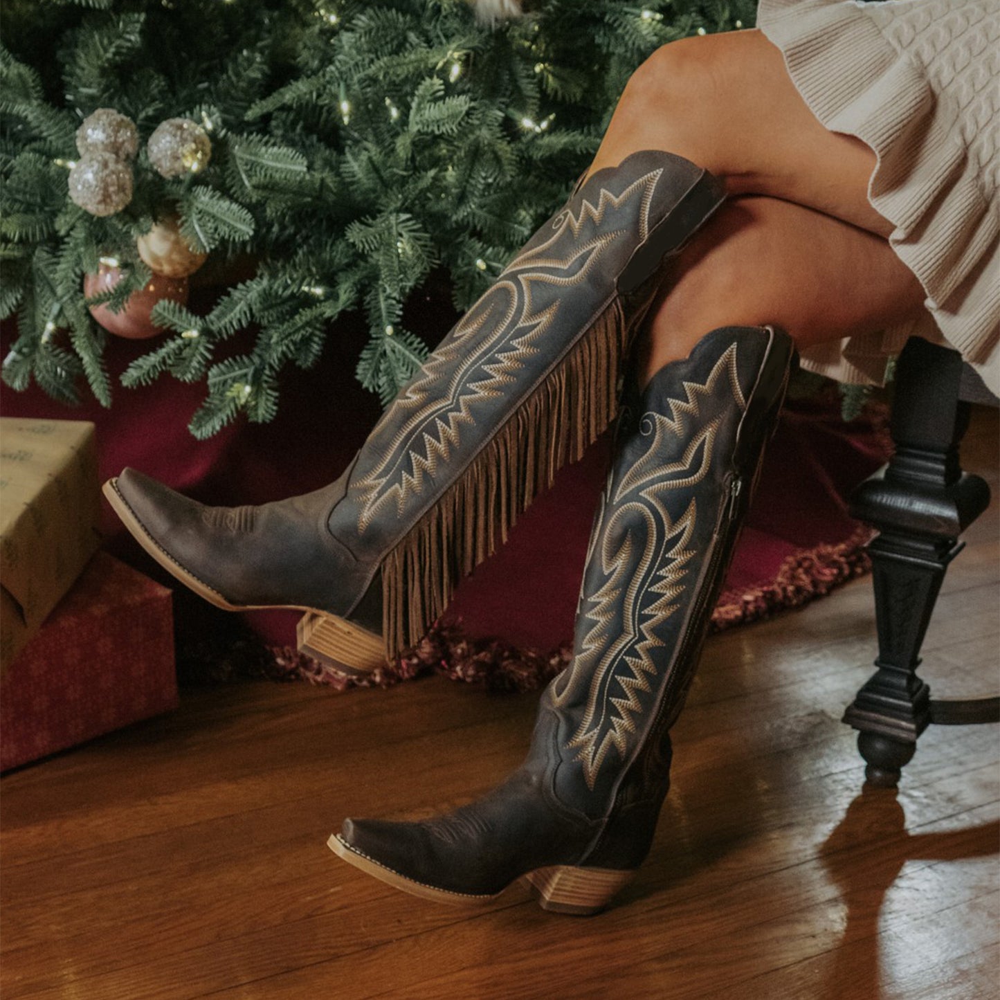 Brown Snip-Toe Side Fringe And Embroidery Full-Zip Knee High Cowgirl Boots