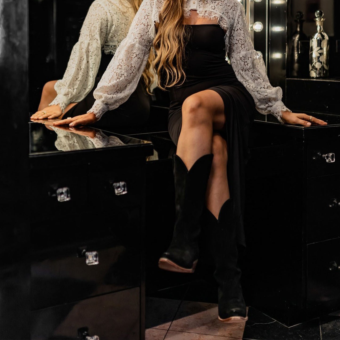 Black Faux Suede Snip-Toe Classic Simple Mid Calf Cowgirl Boots