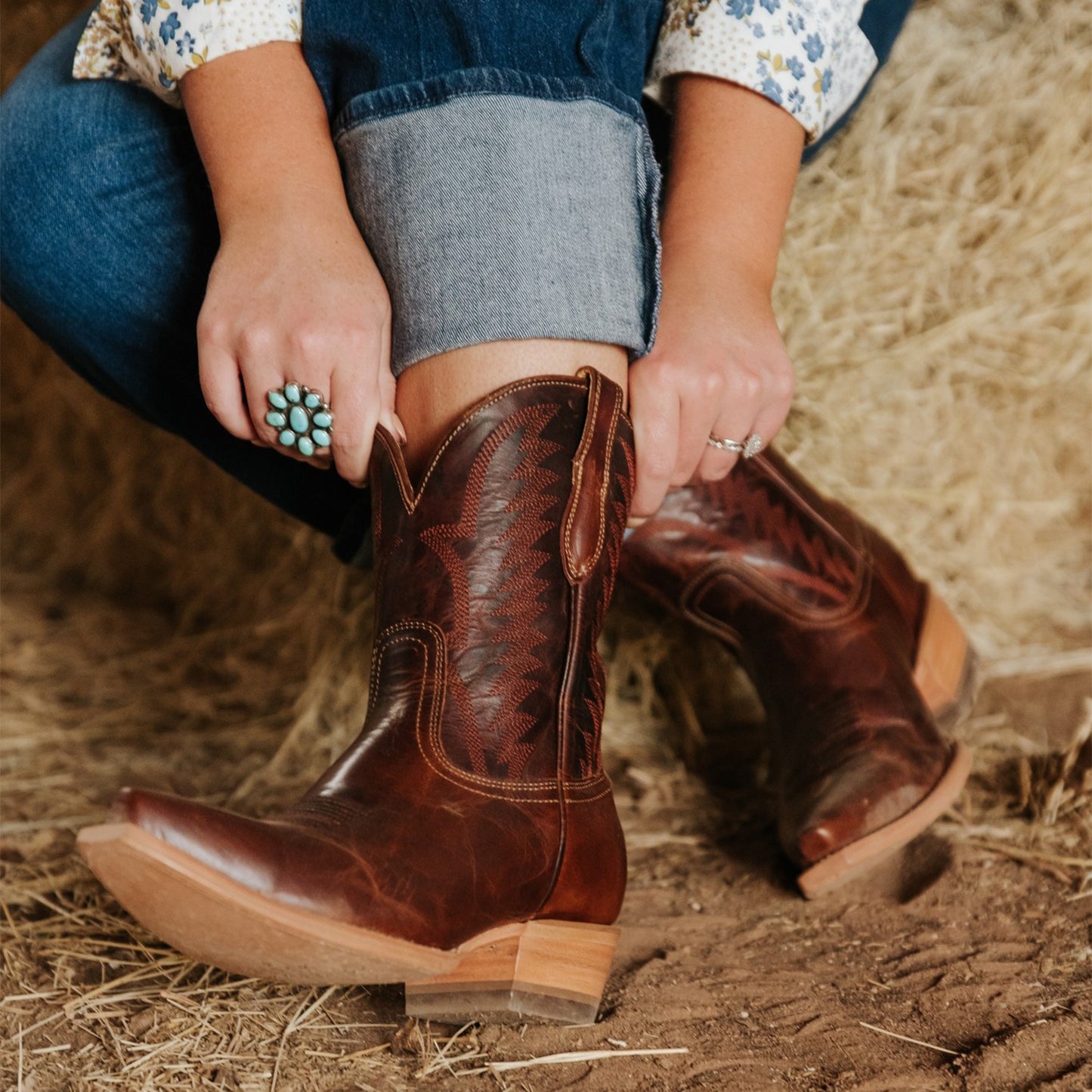 Chestnut Snip-Toe Classic Simple Ankle Cowgirl Boots