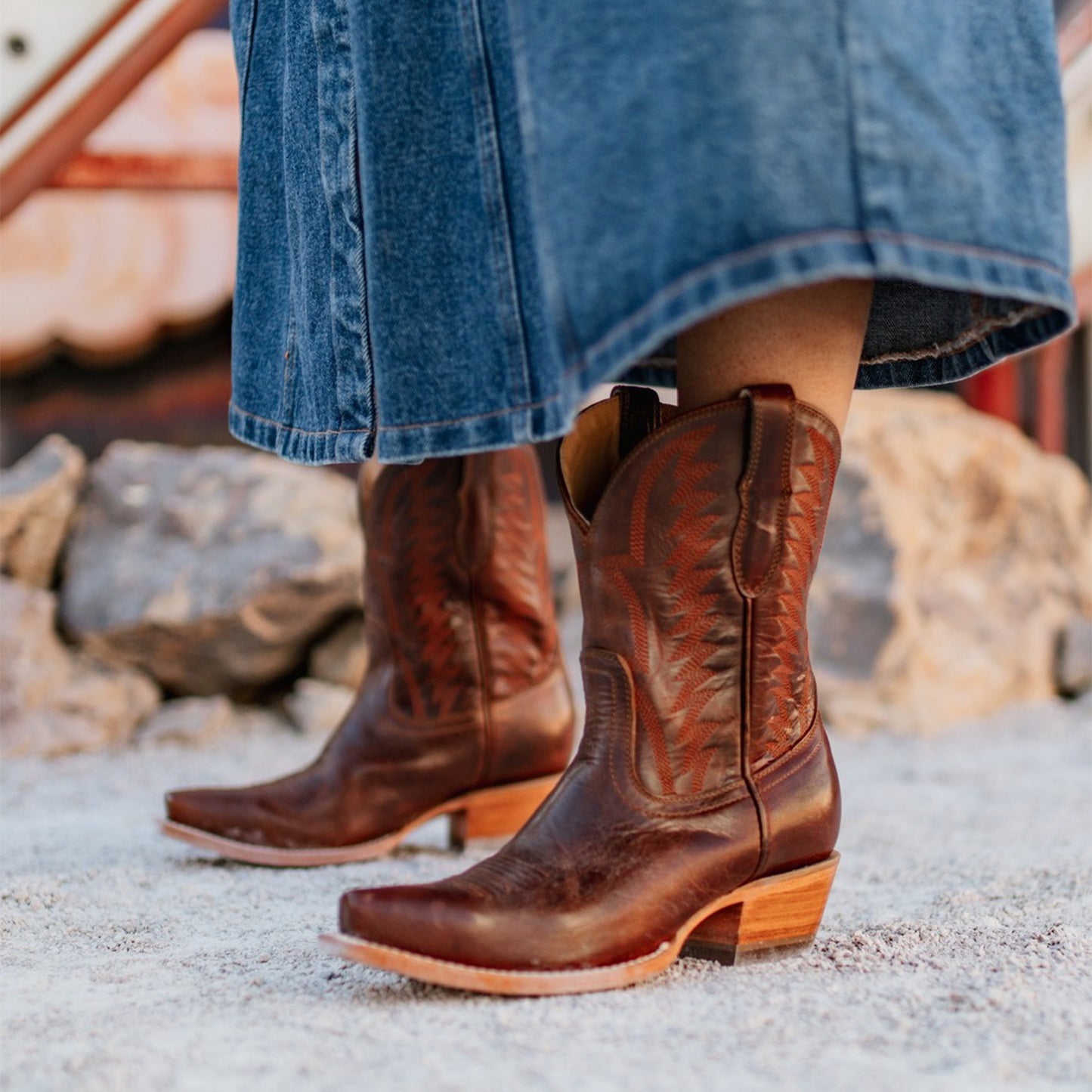 Chestnut Snip-Toe Classic Simple Ankle Cowgirl Boots