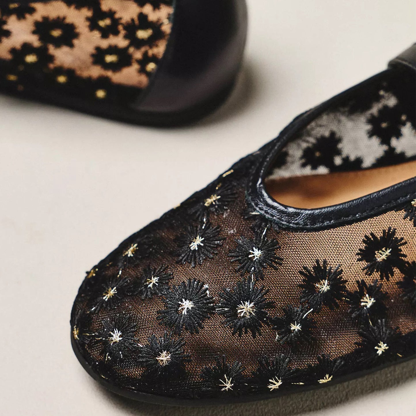 Black Mesh Round-Toe Little Flowers Embroidery Mary Jane Ballet Flats