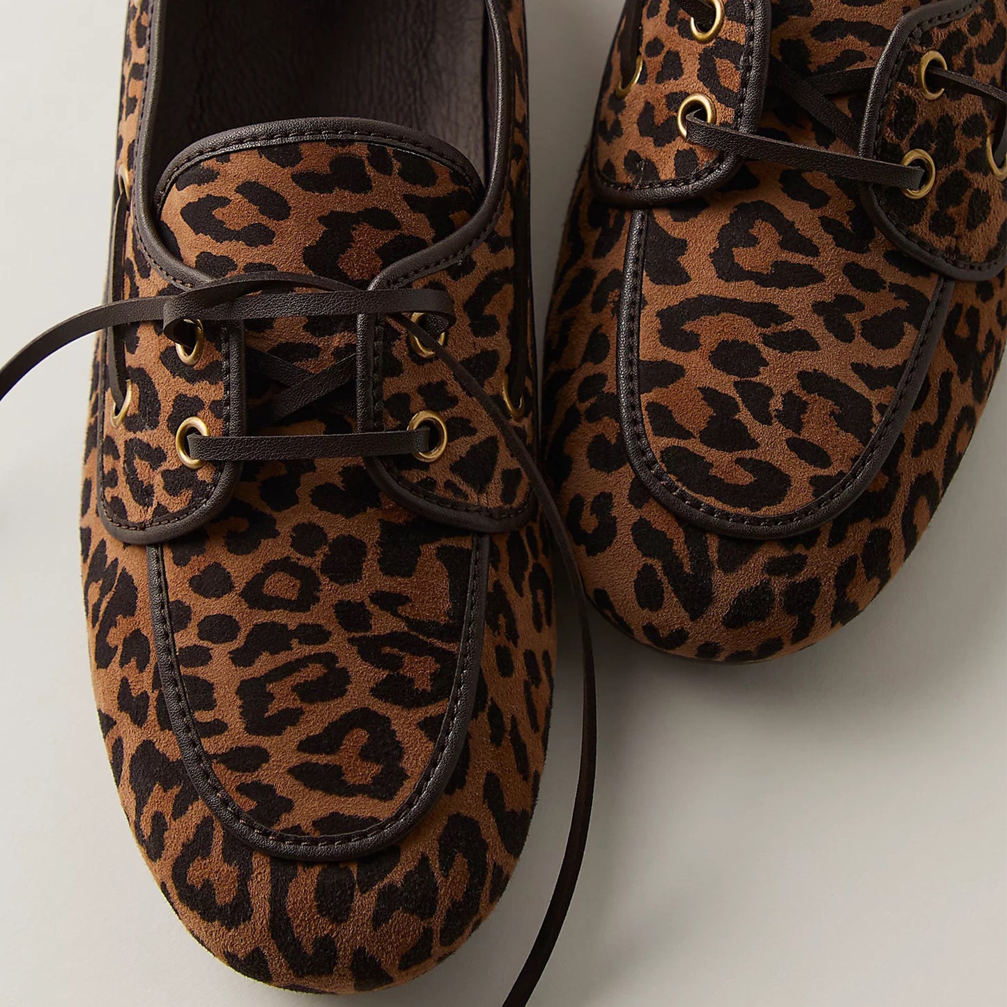 Leopard Faux Suede Round-Toe Lace-Up Boat Shoes Flats