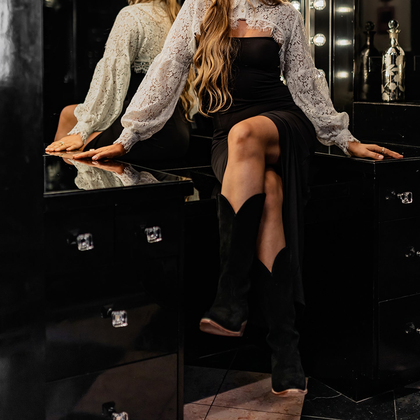 Black Faux Suede Snip-Toe Classic Simple Mid Calf Cowgirl Boots