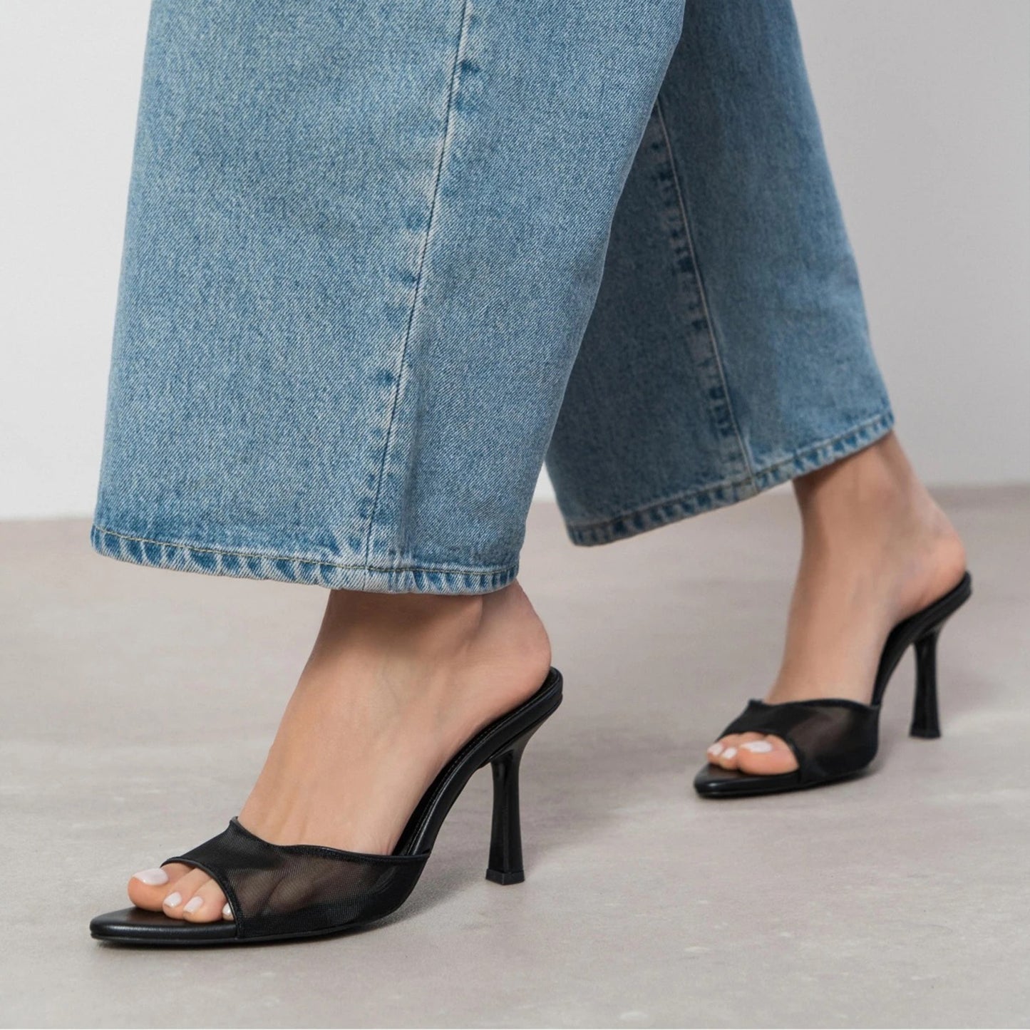 Black Mesh And Vegan Leather Pointed-Toe Backless Simple Pumps High Heels