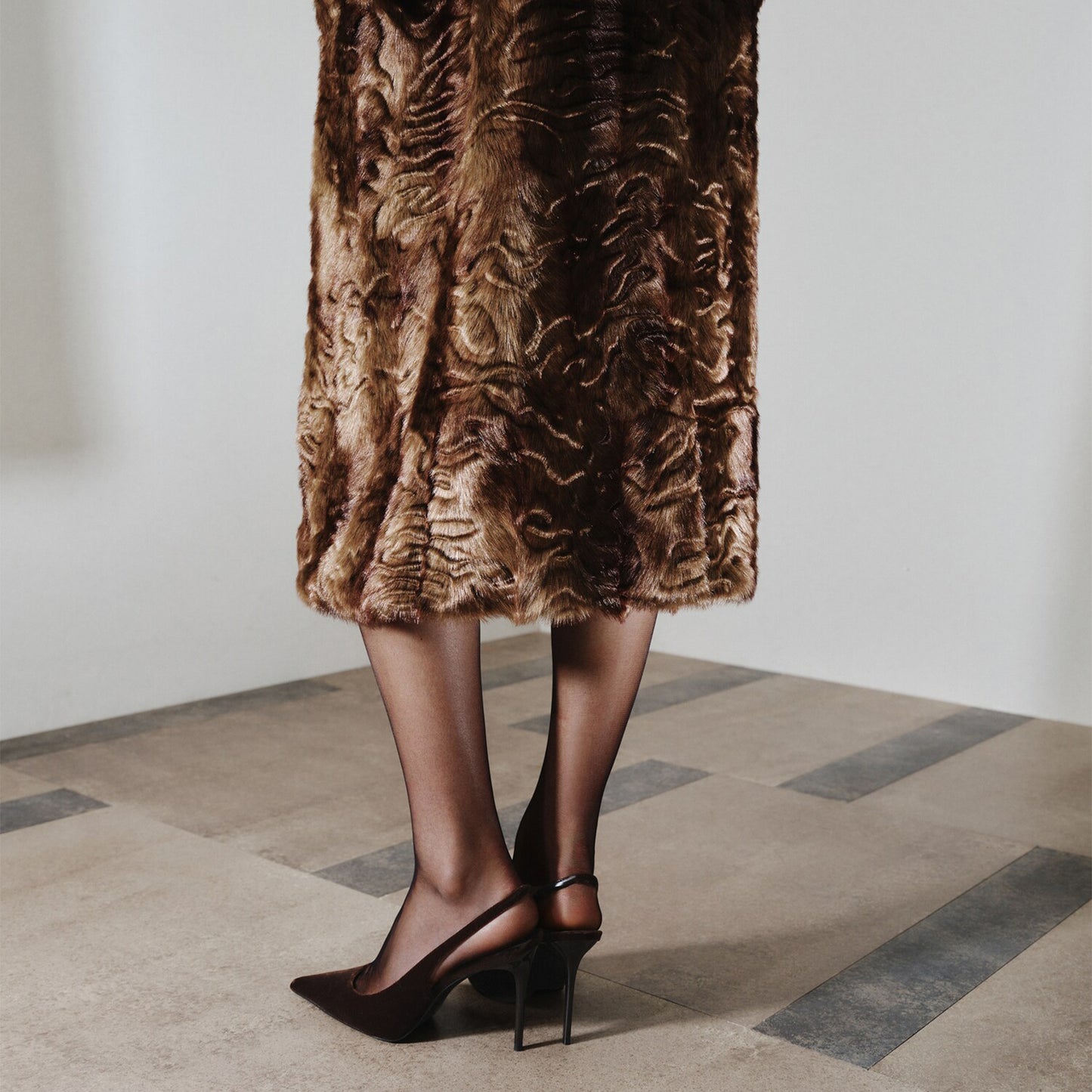 Chocolate Velvet Pointed-Toe Simple Slingback High Heels