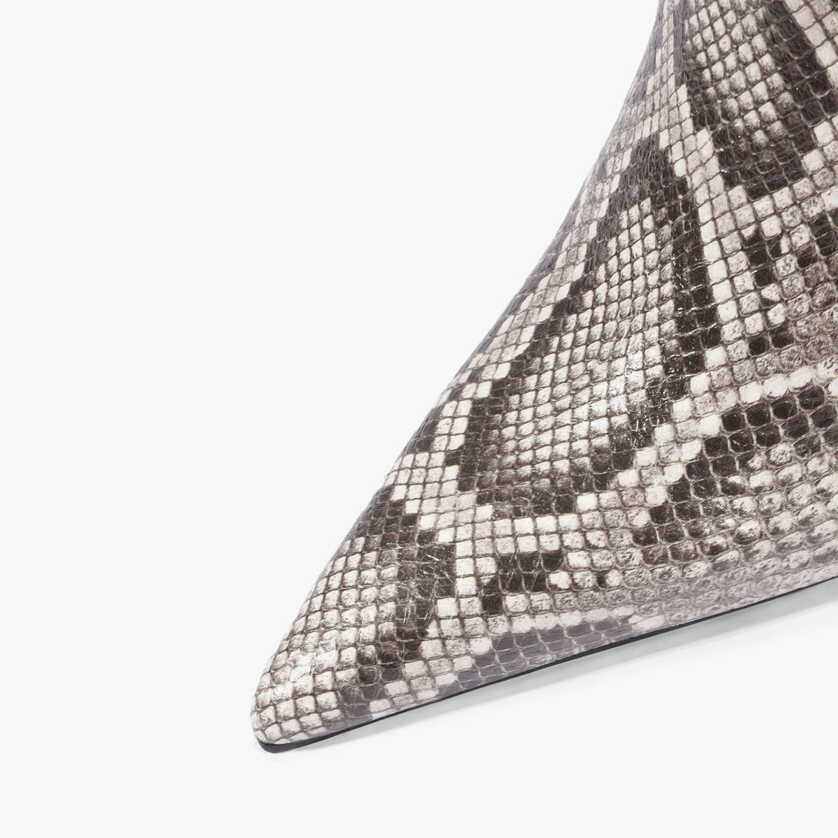 Chic Pointed-Toe Simple Full-Zip Sleek Knee High Stiletto Boots - White Snakeskin Pattern