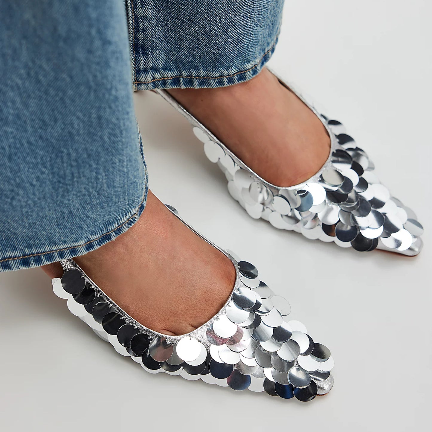 Metallic Sliver Pointed-Toe Classic Ankle Strap Kitten Heels