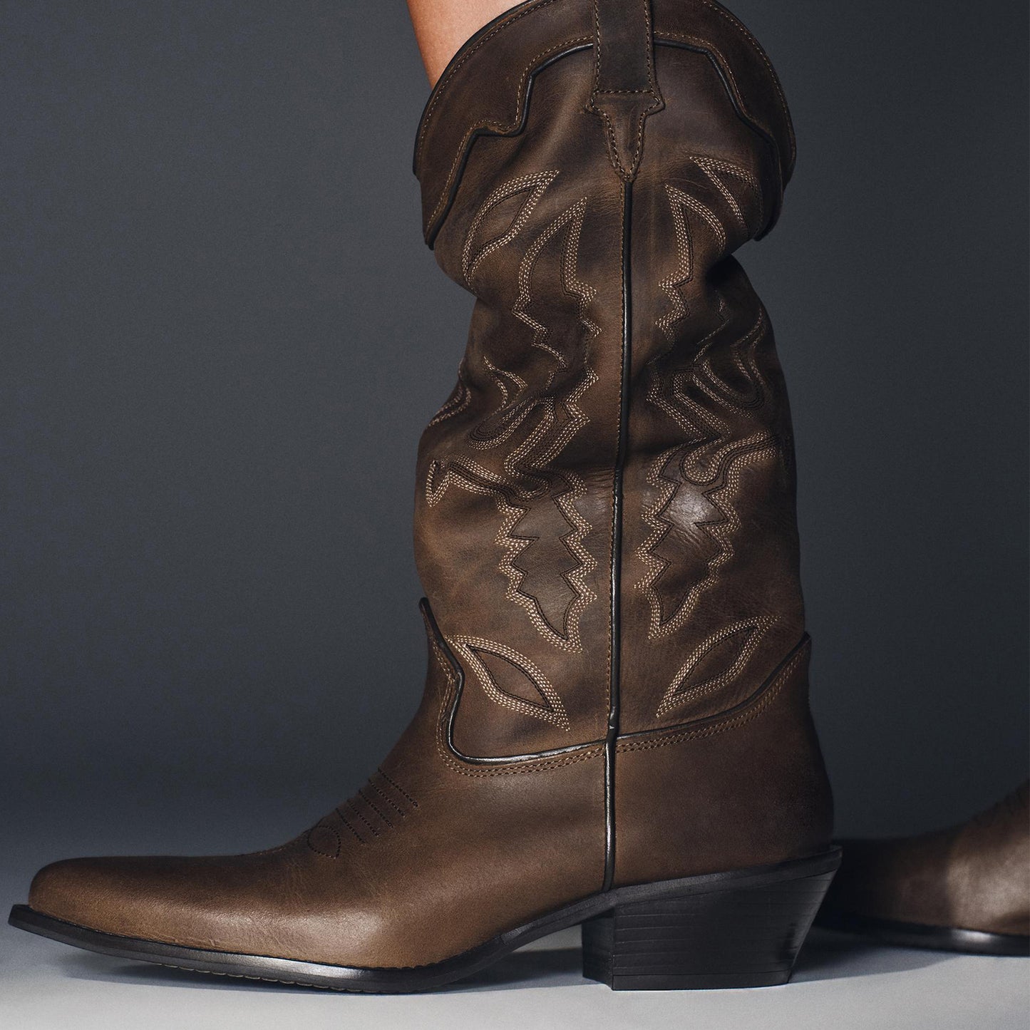 Brown Almond-Toe Stylish Embroidery Mid Calf Cowgirl Boots