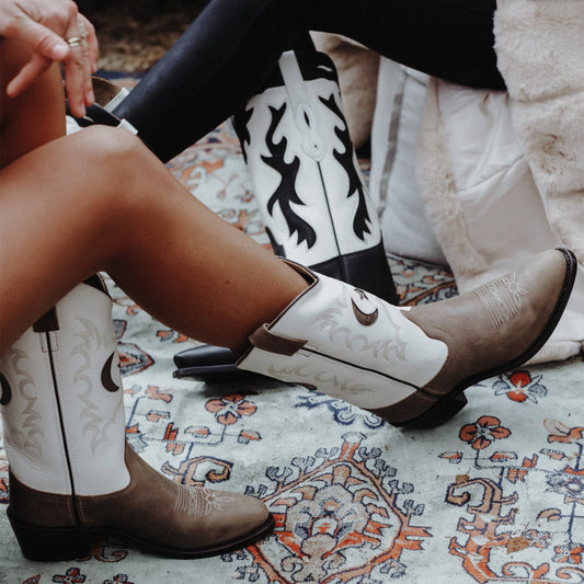 Contrast White And Brown Almond-Toe Moon Star Inlay Embroidery Mid Calf Cowgirl Boots