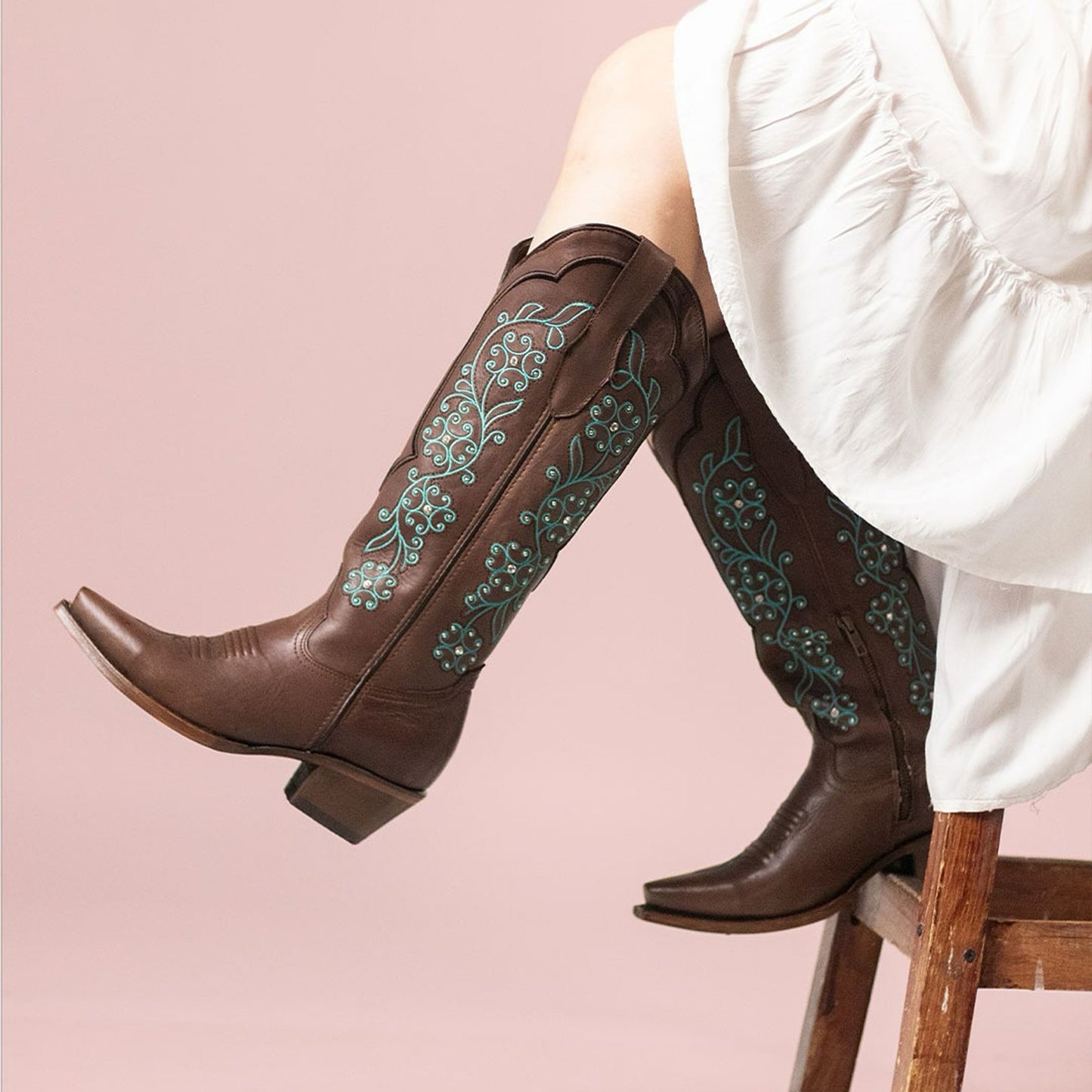Brown Snip-Toe Embroidery Rhinestone Studs Half-Zip Knee High Cowgirl Boots