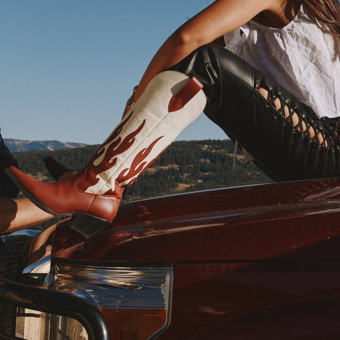 Contrast Red And Ivory Pointed-Toe Flame Appliques Wide Calf Knee High Cowgirl Boots