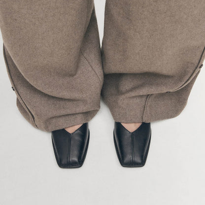 Black Square-Toe V-Cut Vamps Bridge Self-Tie Bow Ballet Flats
