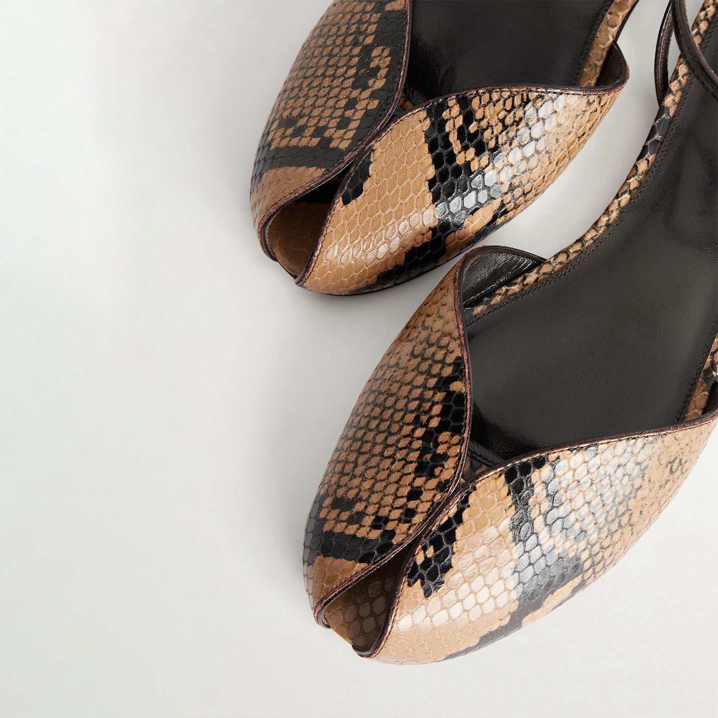 Snakeskin Pattern Round-Toe Ankle Strap Slingback Sandals Flats