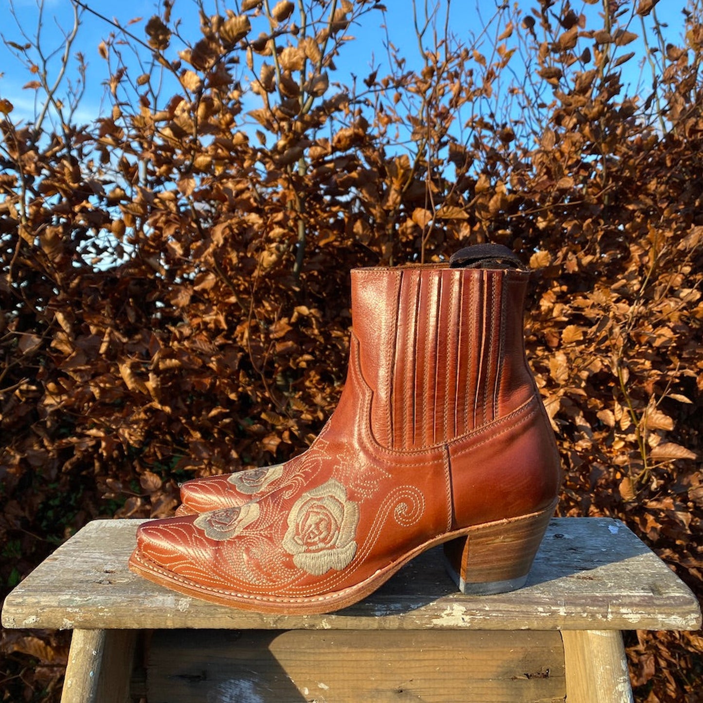 Brown Snip-Toe Front Flowers Embroidery Ankle Cowgirl Boots