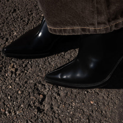 Black Pointed-Toe Full-Zip Simple Ankle Cowgirl Boots