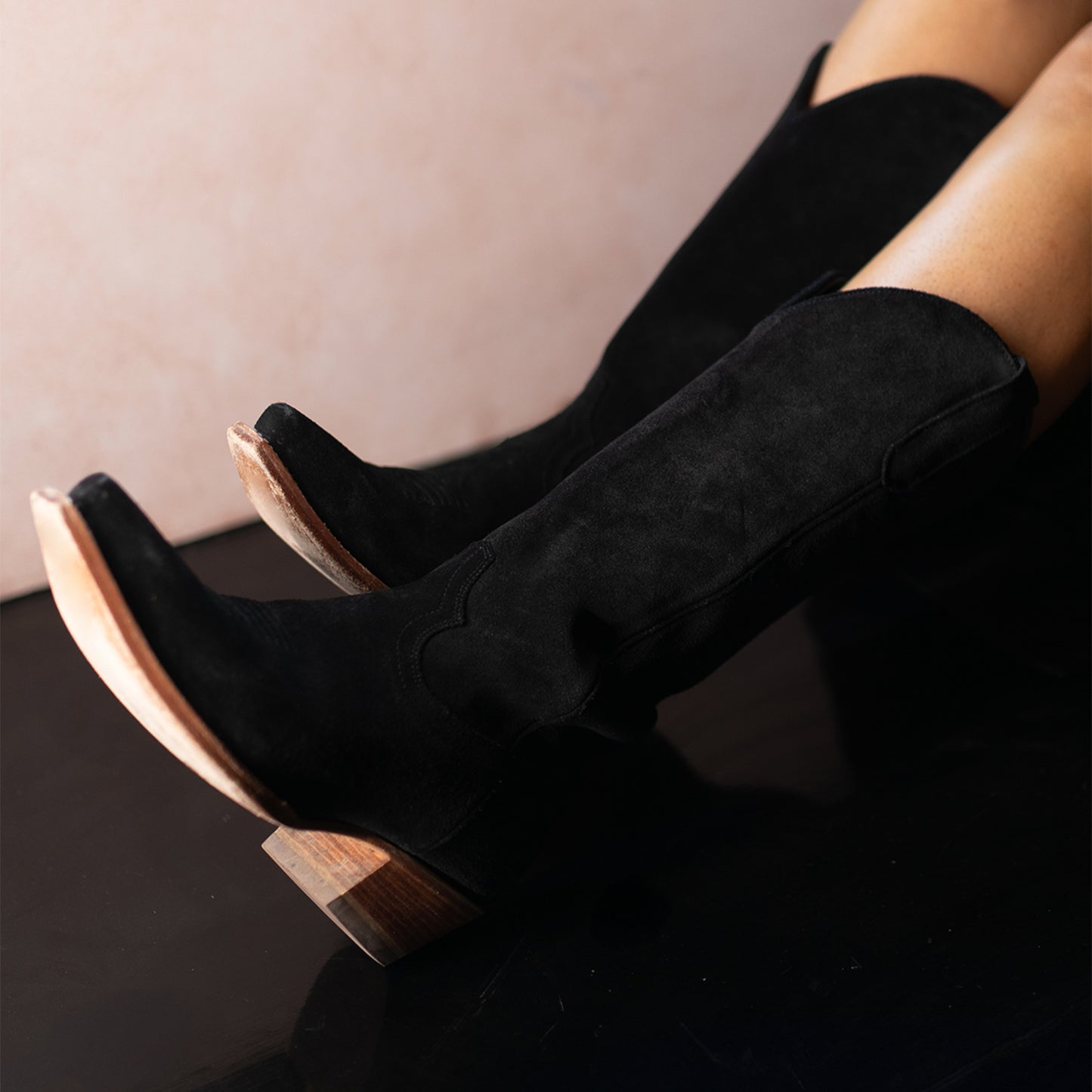 Black Faux Suede Snip-Toe Classic Simple Mid Calf Cowgirl Boots