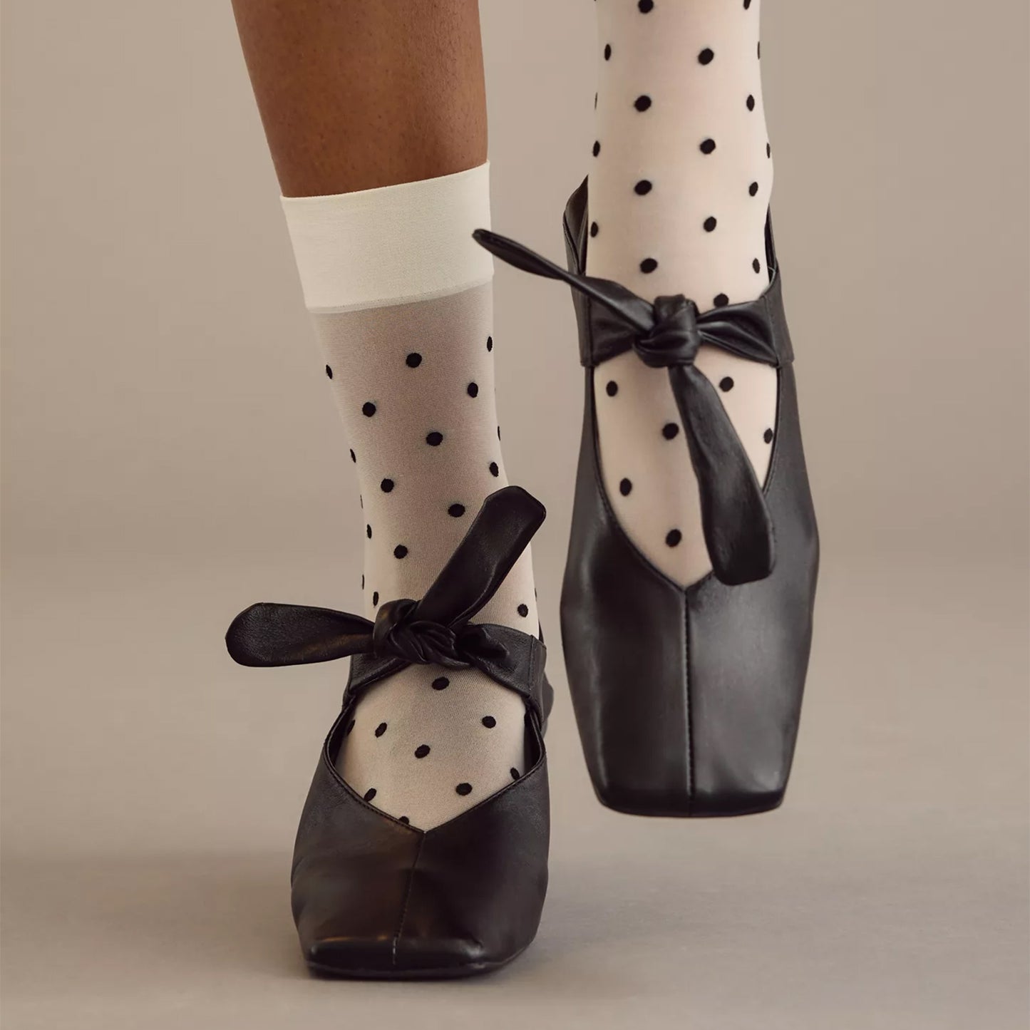 Black Square-Toe Center Lace-Up Ballet Flats