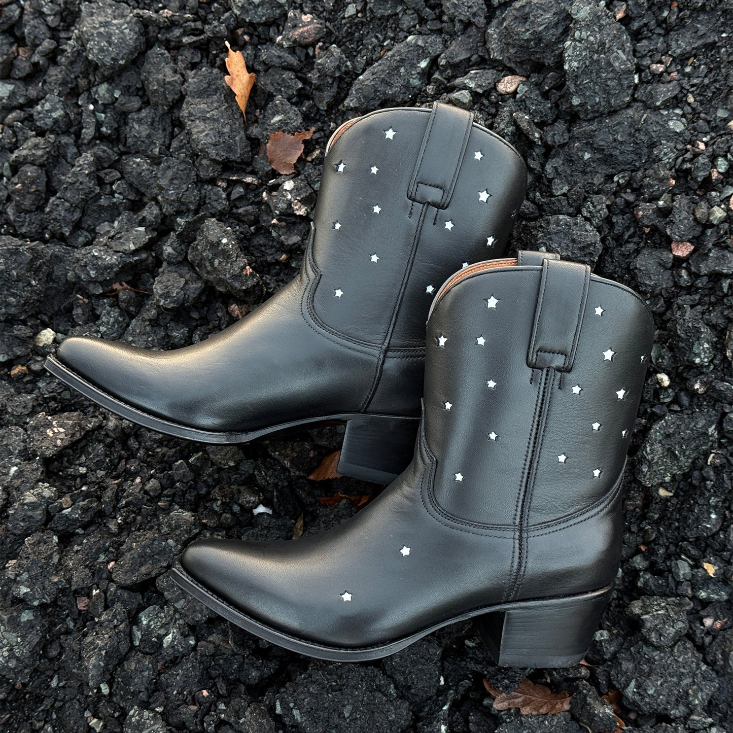 Black Snip-Toe Little Stars Inlays Ankle Cowgirl Boots