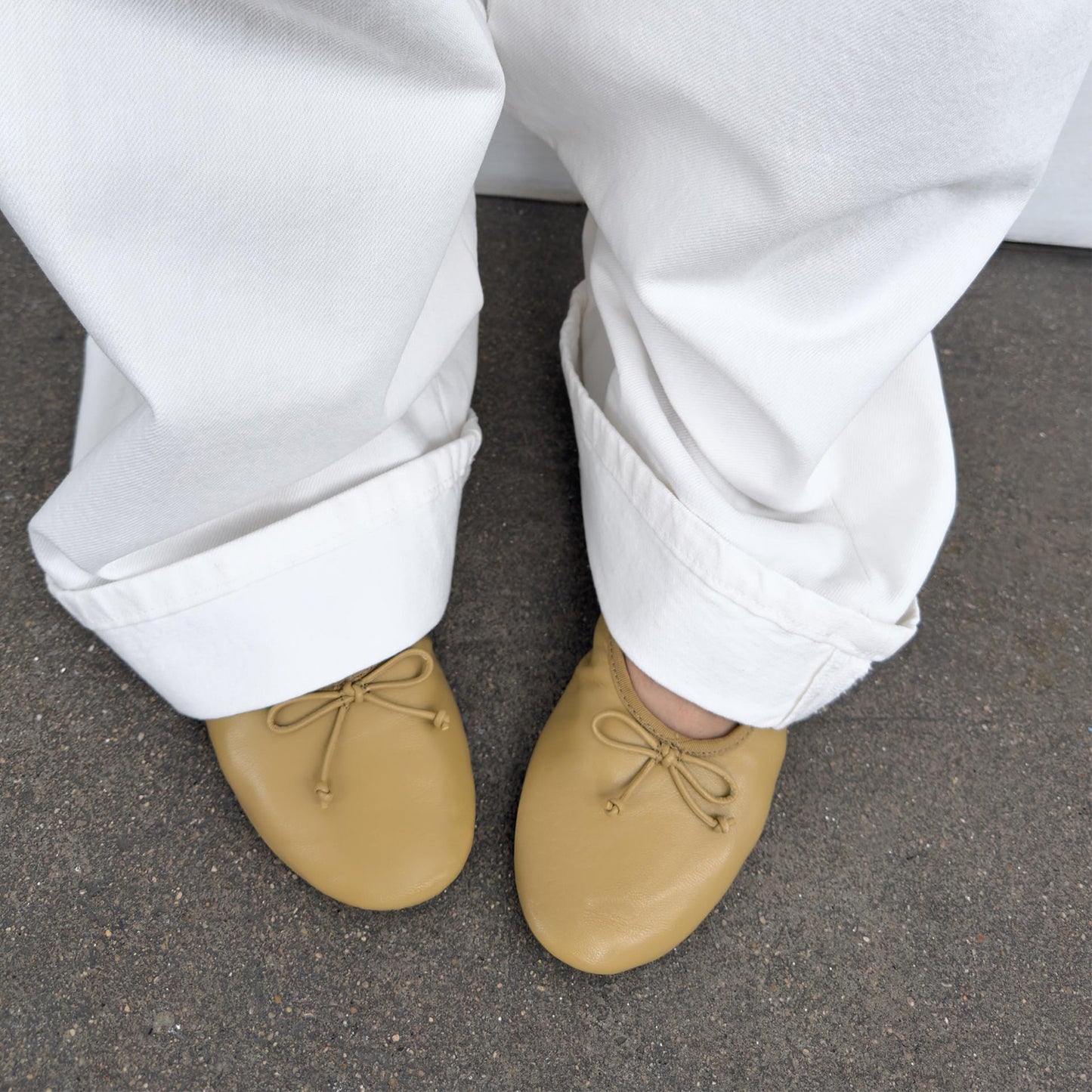 Light Khaki Round-Toe Classic Front Bow Stylish Ballet Flats