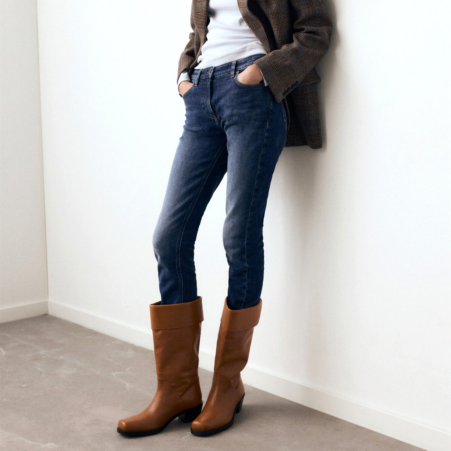 Cognac Square-Toe Simple Mid Calf Cowgirl Boots