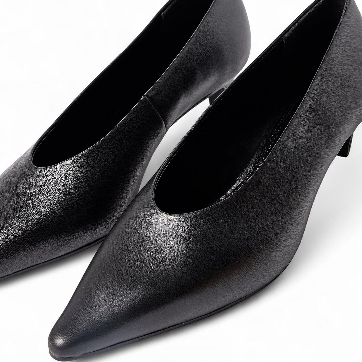 Black Pointed-Toe Slip-On Pumps Kitten Heels