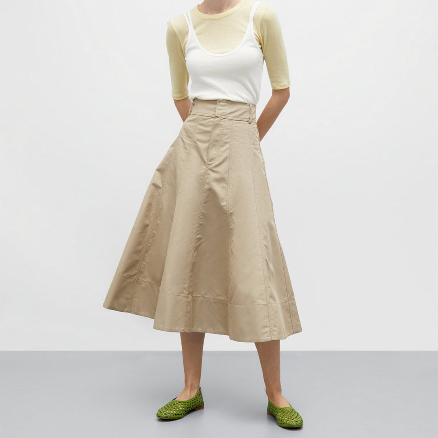 Green Woven Round-Toe Slip-On Classic Ballet Flats