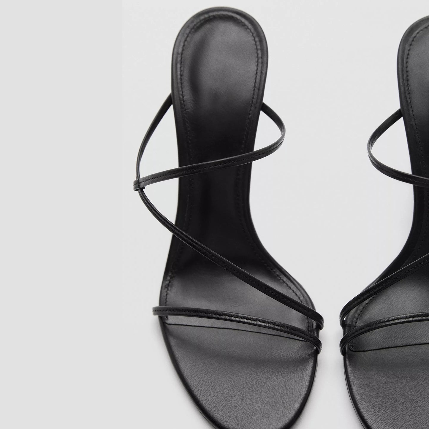 Black Round-Toe Slip-On Sandals High Heels With Straps