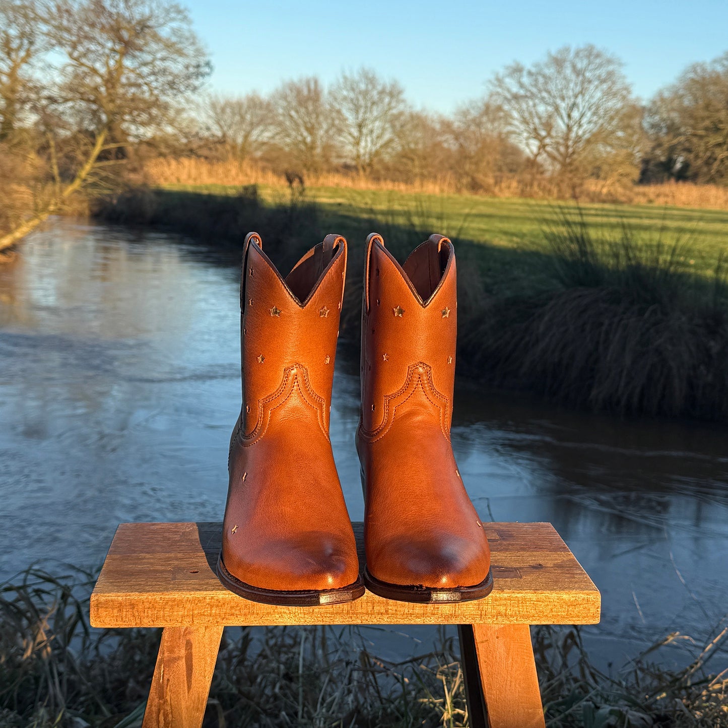 Cognac Snip-Toe Little Stars Inlays Ankle Cowgirl Boots