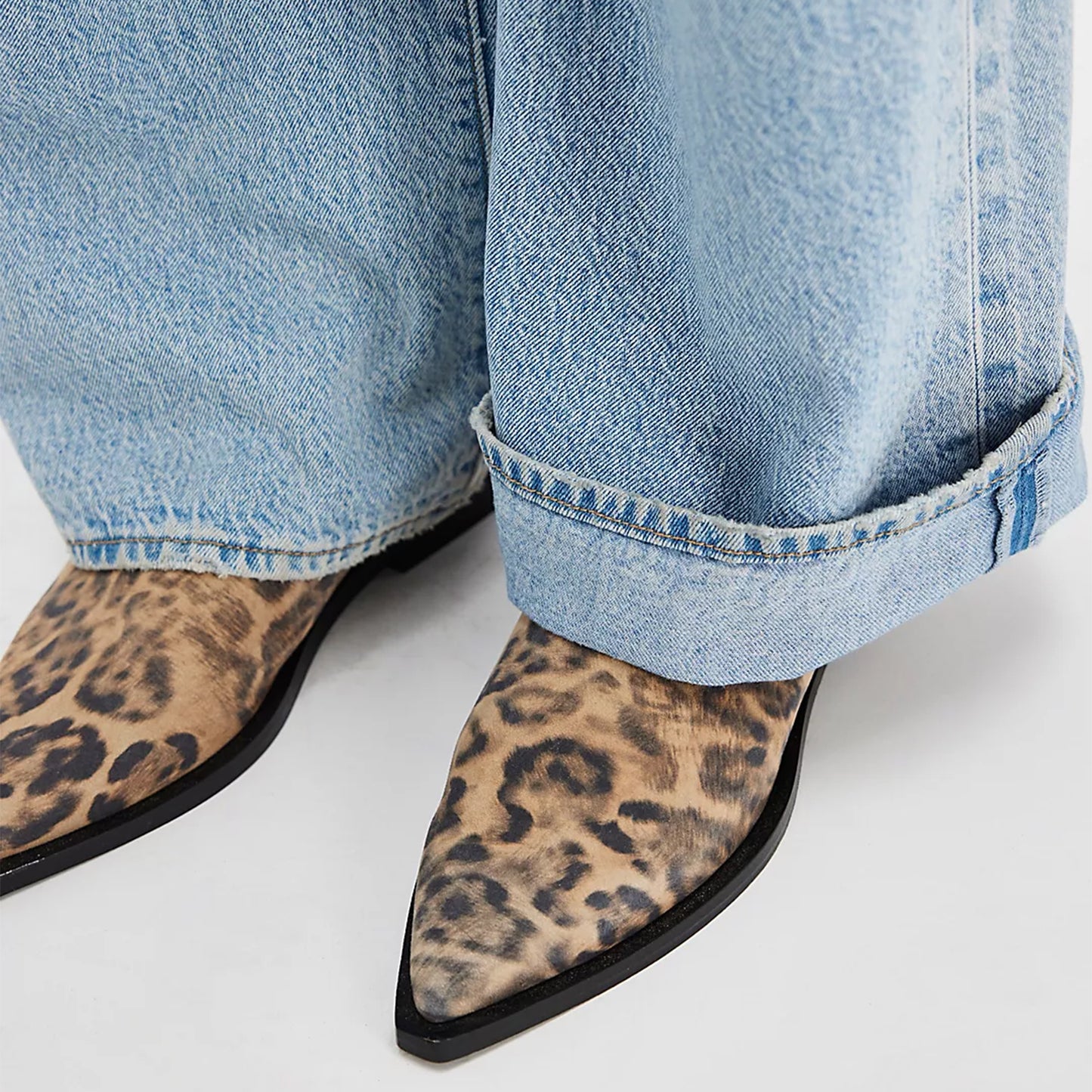 Leopard Print Pointed-Toe Slip-on Simple Ballet Flats