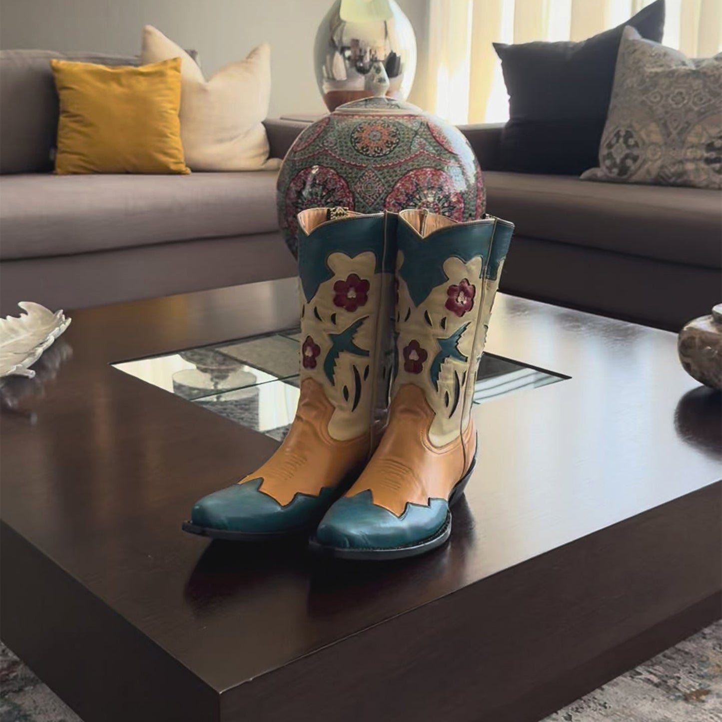 Contrast Tri-Color Snip-Toe Bird And Flower Inlays Mid Calf Cowgirl Boots