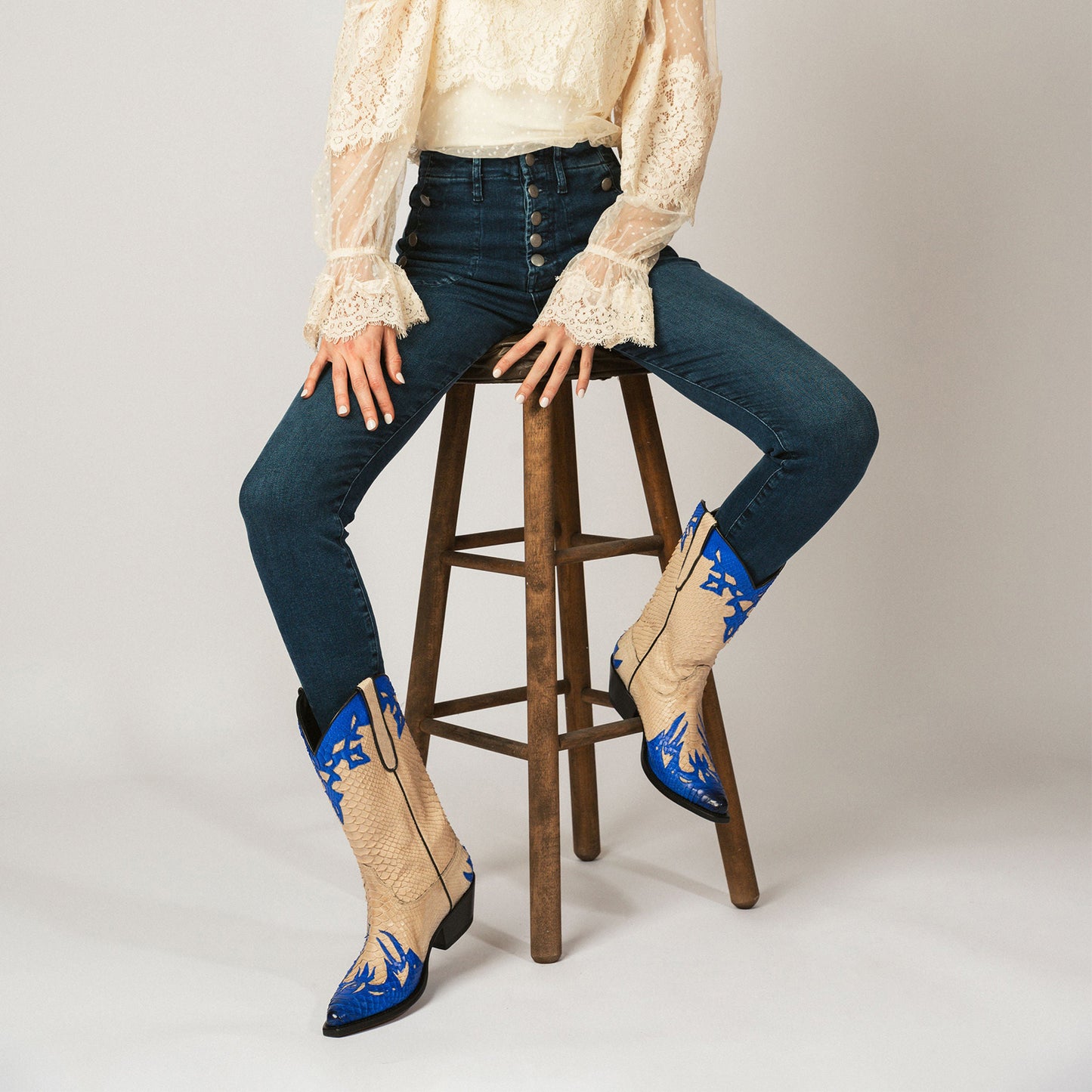 Contrast Cream And Blue Snakeskin Print Vegan Leather Snip-Toe Chic Mid Calf Cowgirl Boots