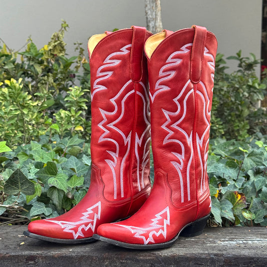 Red Snip-Toe Western Embroidery Chic Mid Calf Cowgirl Boots