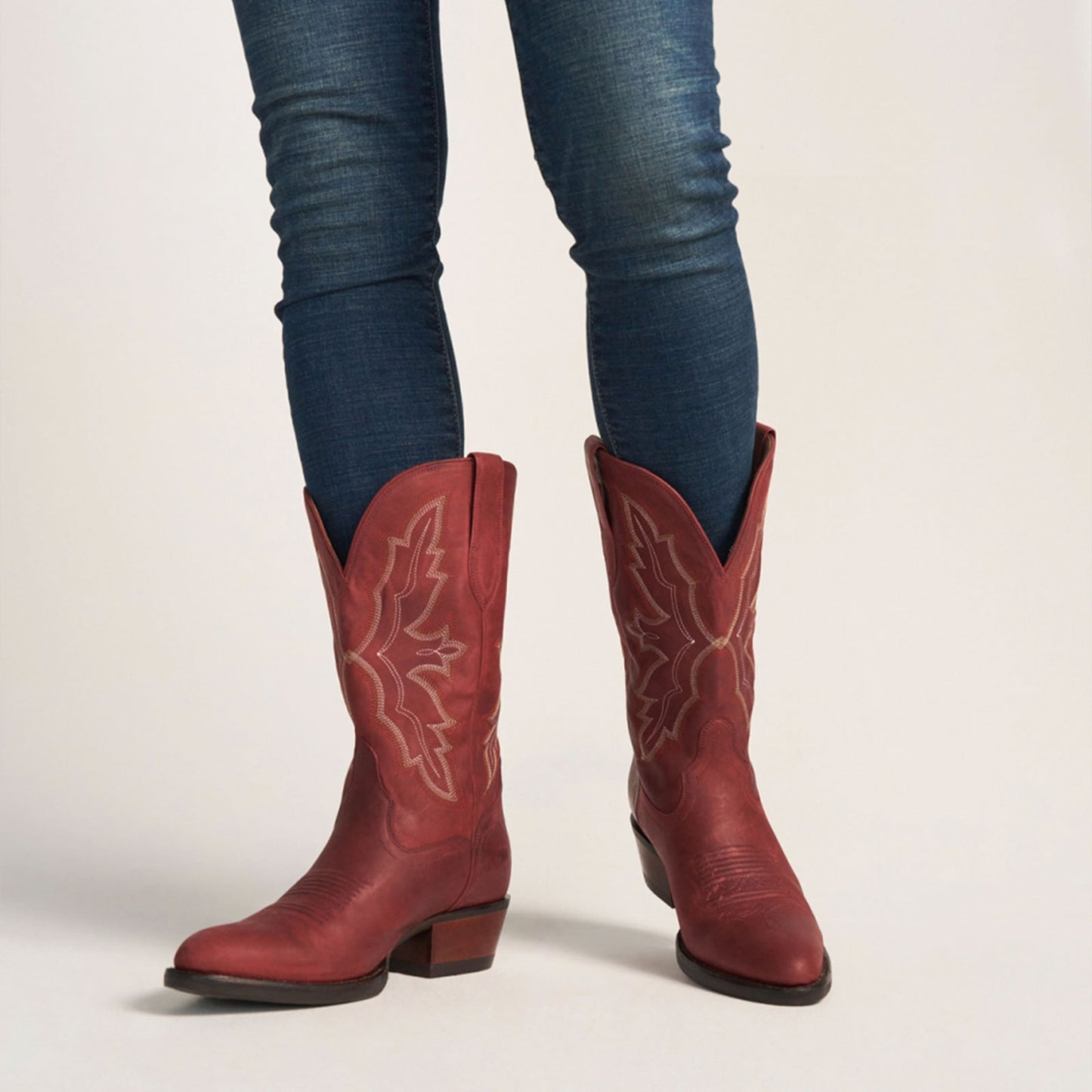 Redwood Round-Toe Chic Embroidery Classic Western Mid Calf Cowgirl Boots